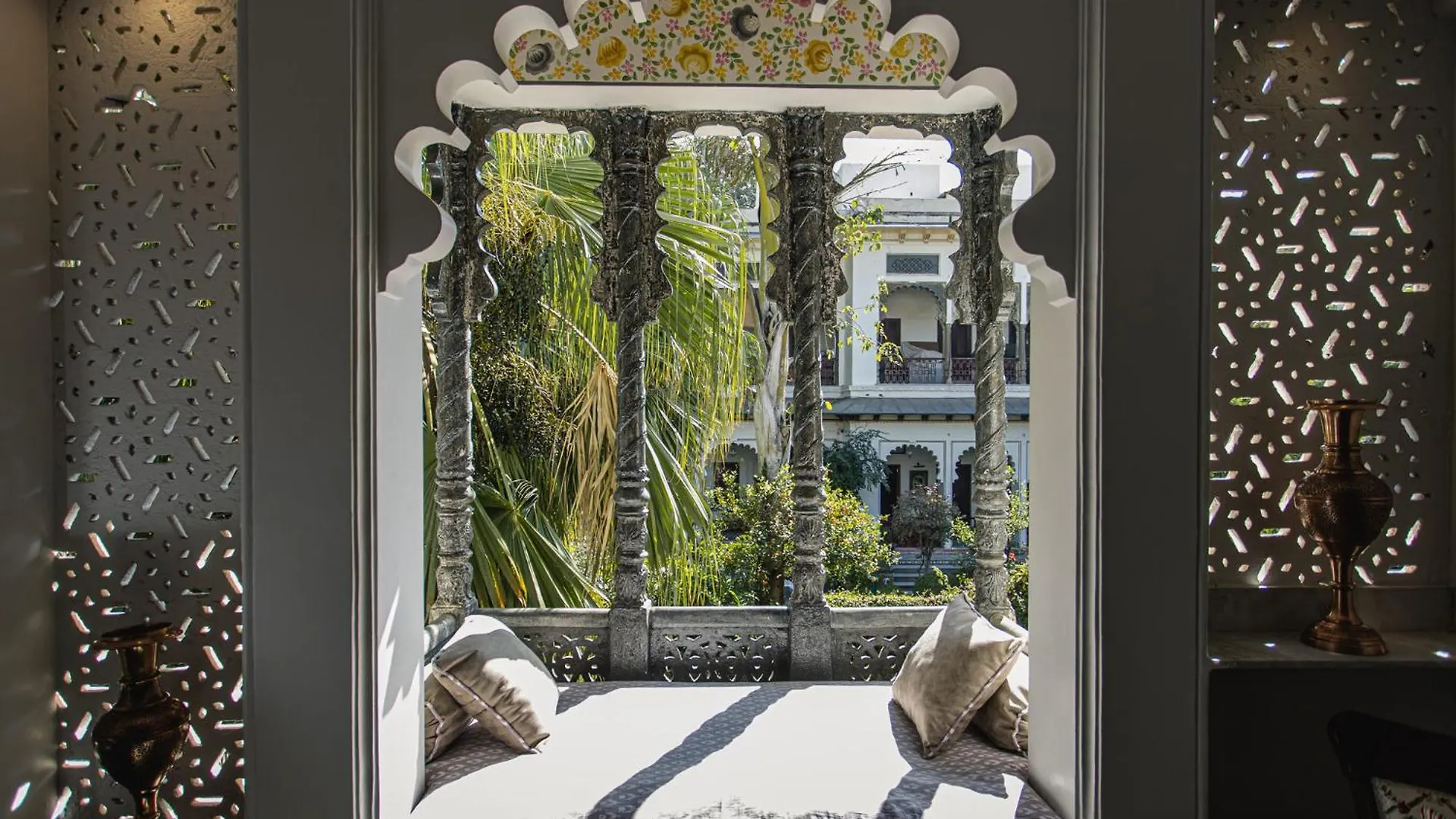 Kintsugi At Rangniwas Hotel Udaipur